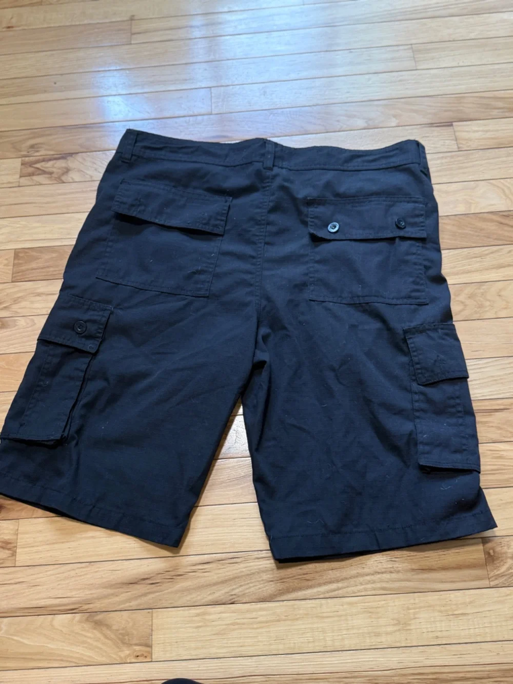 Men's Black Cargo Shorts with Utility Pockets Size 38 - Picture 6 of 7